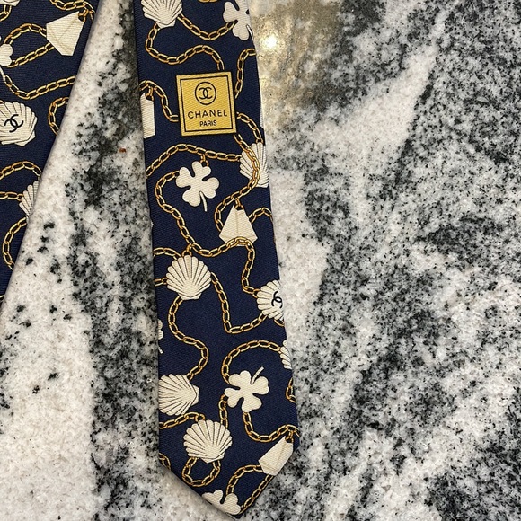 CHANEL Mens Silk Blue Logo Tie - Picture 2 of 7